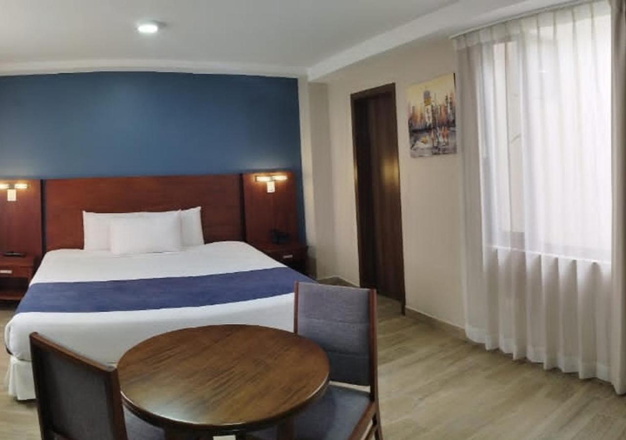Hotel San Agustin Plaza Latacunga Eksteriør bilde