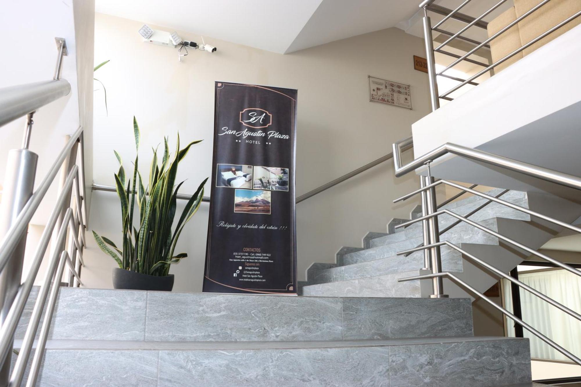 Hotel San Agustin Plaza Latacunga Eksteriør bilde
