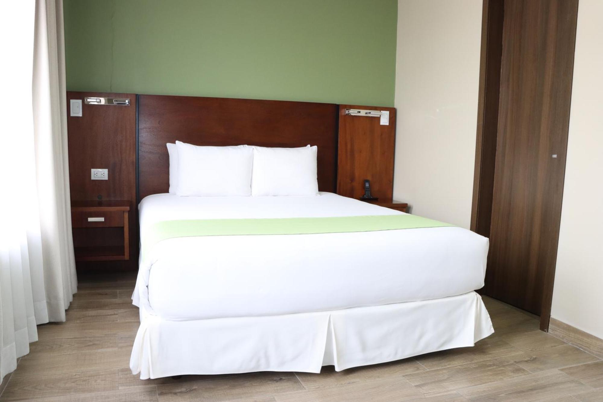 Hotel San Agustin Plaza Latacunga Eksteriør bilde