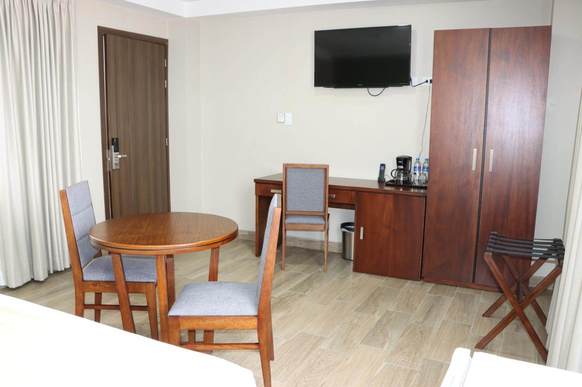 Hotel San Agustin Plaza Latacunga Eksteriør bilde