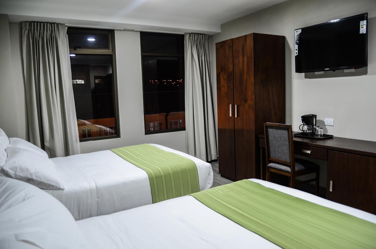 Hotel San Agustin Plaza Latacunga Eksteriør bilde